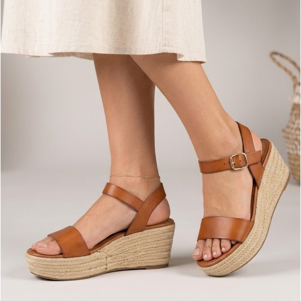 Big Buddha Jute Platform Wedge Espadrille Sandals Cognac Size 9.5